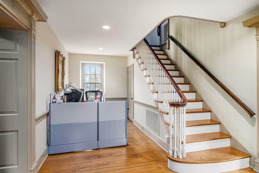 More Photos Of 50 W Skippack Pike, Ambler Office For Sale