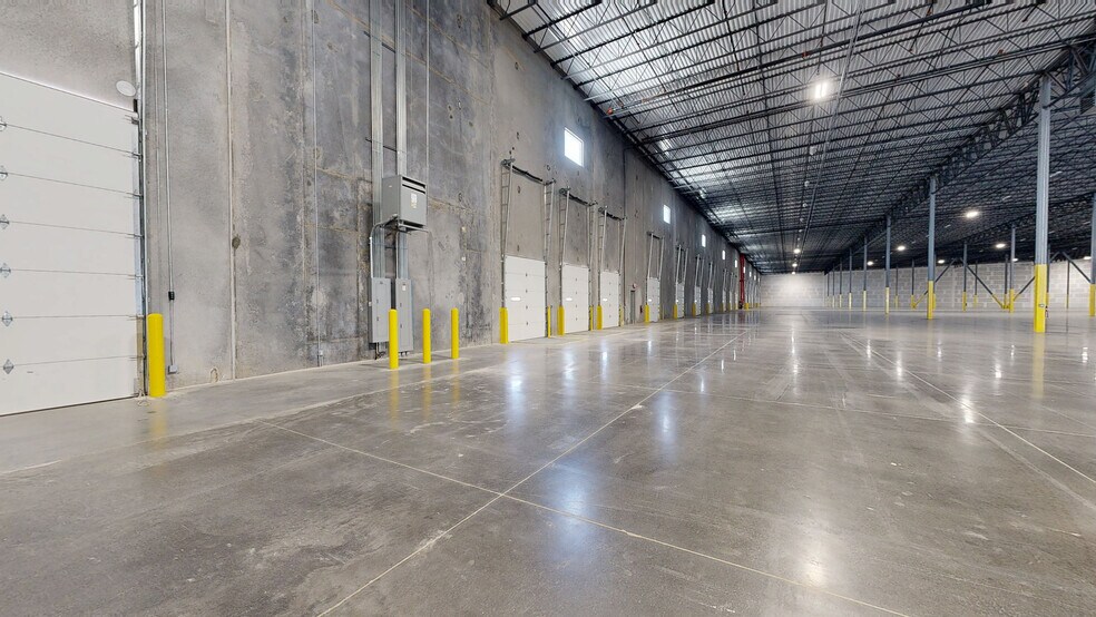 More Photos Of Gateway Blvd W, El Paso Unknown For Lease