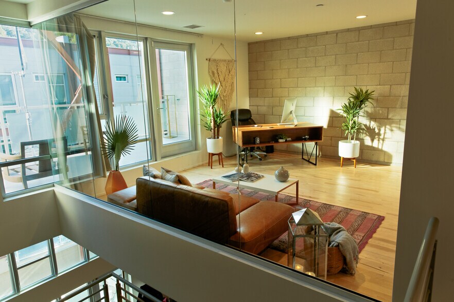 More Photos Of 3400 Cahuenga Blvd W, Los Angeles Loft Creative Space For Lease