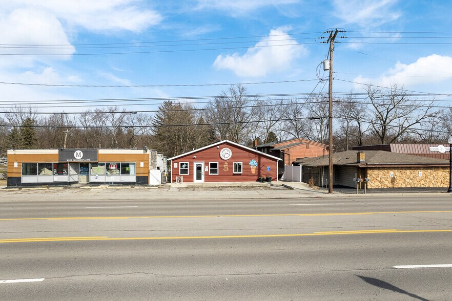 More Photos Of 1177 Canton Rd, Akron Storefront For Sale