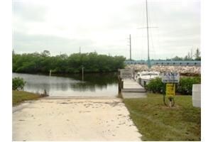 More Photos Of 54400 S Dixie Hwy, Key Largo Marina For Sale