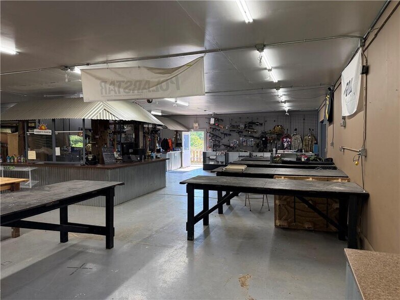 More Photos Of 832 Moscow Rd, Hamlin General Retail For Sale