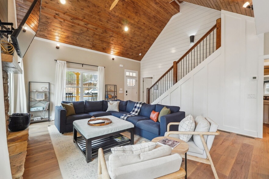 More Photos Of 1300 Preacher Campbell Rd, Clarkesville Multifamily For Sale