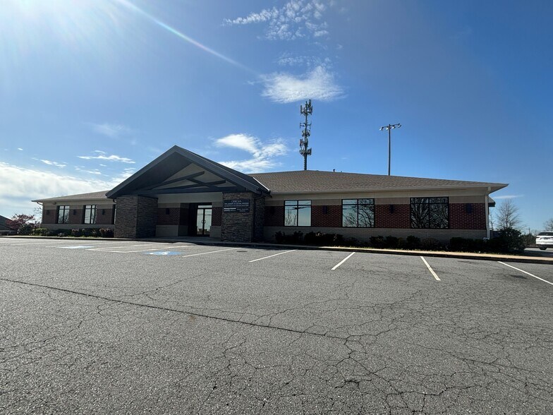 More Photos Of 4701 Fairway Ave, North Little Rock Office For Lease