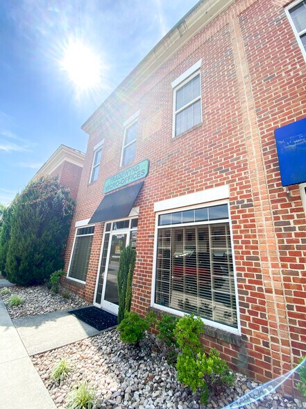 More Photos Of 103-105 Tradewynd Dr, Lynchburg Medical For Sale