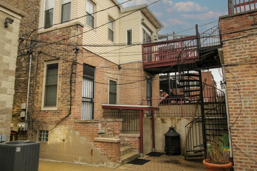 More Photos Of 815 S Bell Ave, Chicago Multifamily For Sale