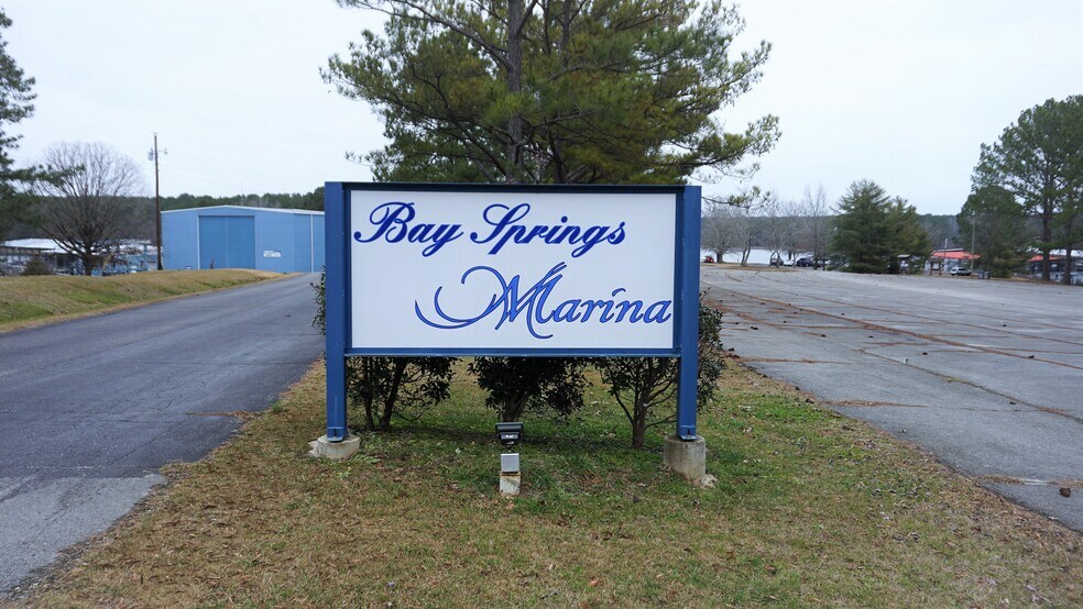 More Photos Of 48 County Road 3495, New Site Marina For Sale