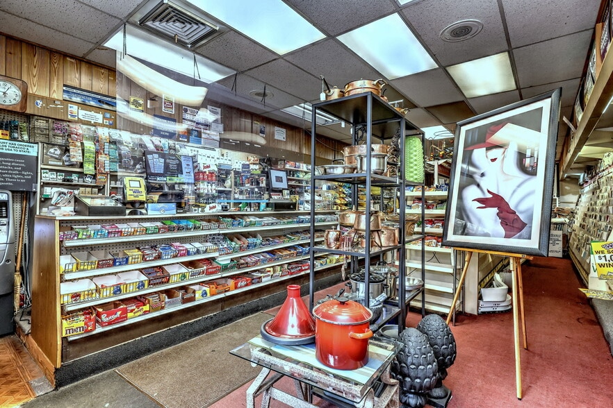 More Photos Of 873 Boston Post Rd, Darien Storefront For Lease