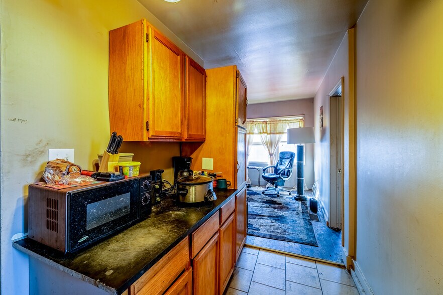 More Photos Of 19430 W Warren Ave, Detroit Specialty For Sale