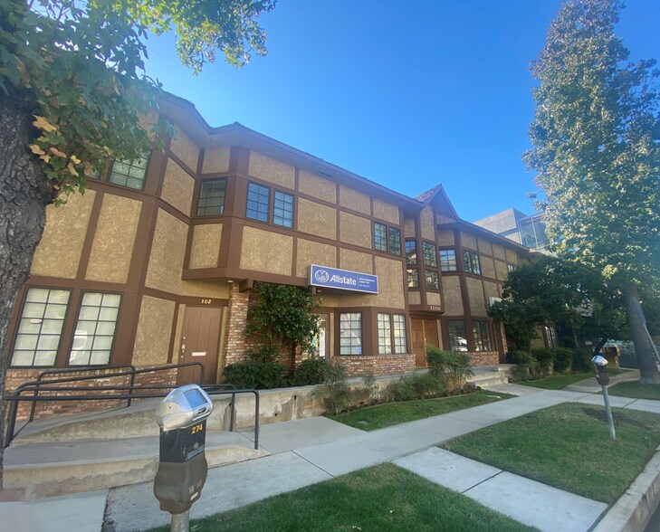 More Photos Of 22110 Clarendon St, Woodland Hills Office For Lease