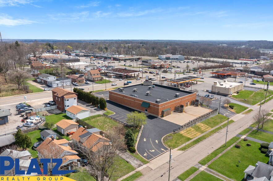 More Photos Of 40 N Meridian Rd, Youngstown Drugstore For Lease