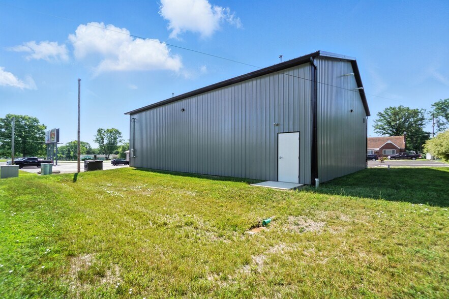 More Photos Of 126 Lotze St, Findlay Flex For Sale