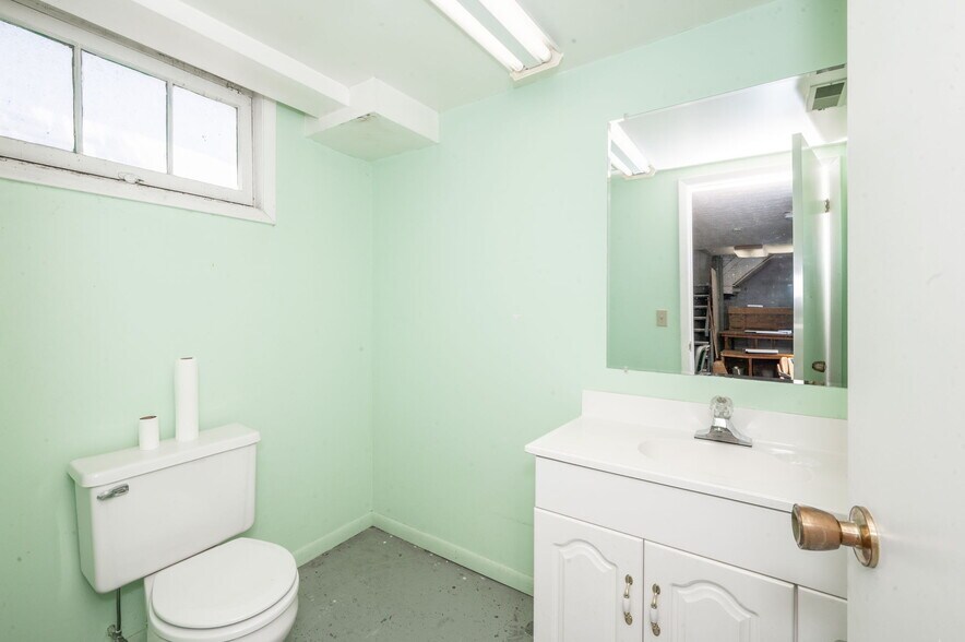 More Photos Of 8612 Reading Rd, Cincinnati Office For Sale