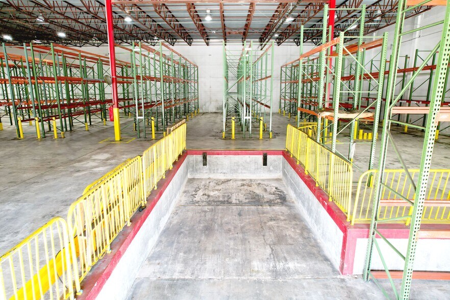 More Photos Of 2797 NW 105th Ave, Miami Warehouse For Lease