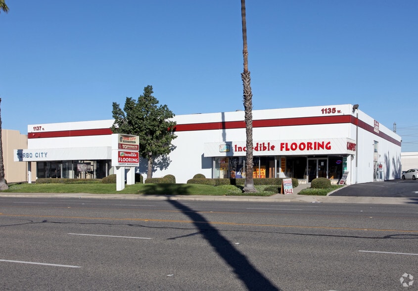 More Photos Of 1135-1137 W Katella Ave, Orange Warehouse For Lease