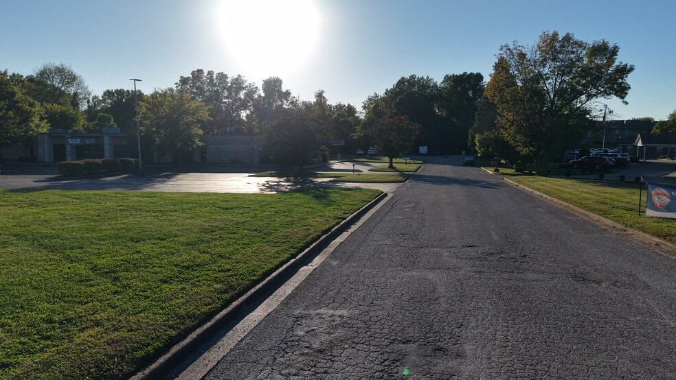 Primary Photo Of 4311 Old Indiana 261, Newburgh Medical For Sale