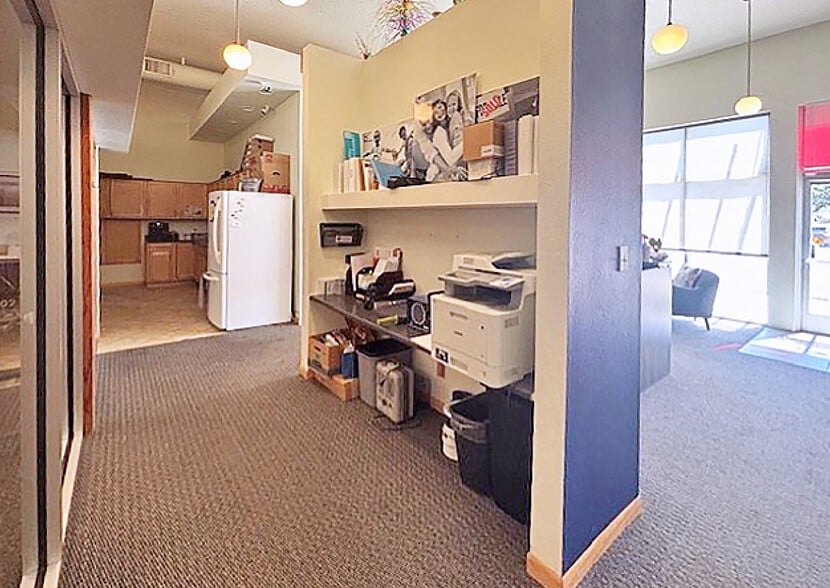 More Photos Of 8101 San Pedro Dr NE, Albuquerque General Retail For Lease