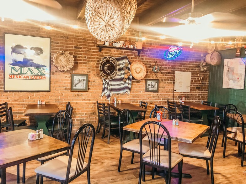 More Photos Of 802 US Highway 70 SW, Hickory Restaurant For Lease