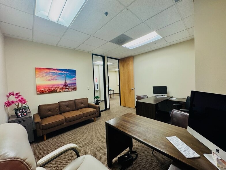 More Photos Of 785 Orchard Dr, Folsom Office For Lease