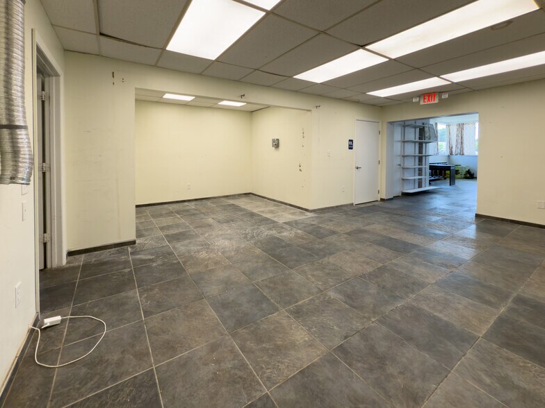 More Photos Of 805 N Federal Hwy, Boynton Beach Freestanding For Sale