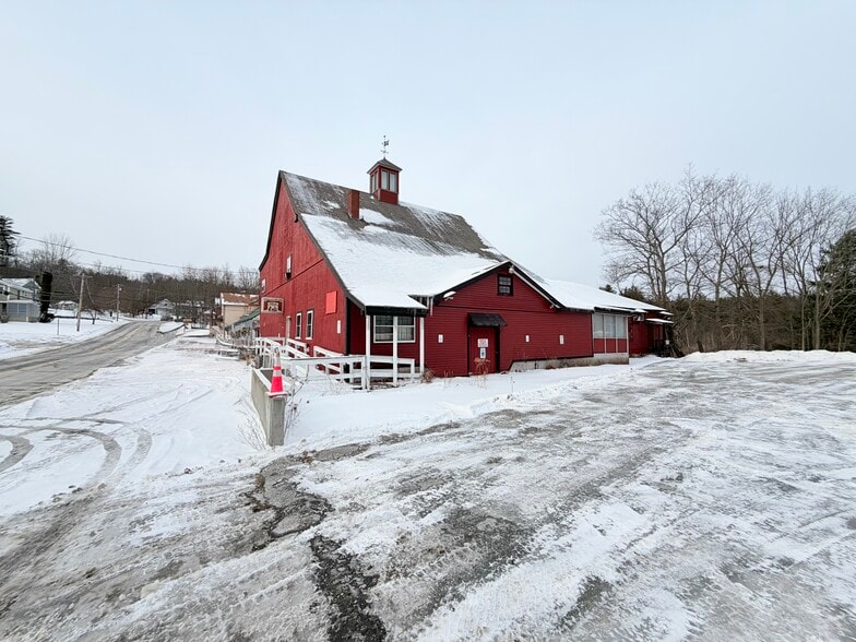 More Photos Of 8 Dunster Ave, Greenville Storefront Retail Residential For Sale