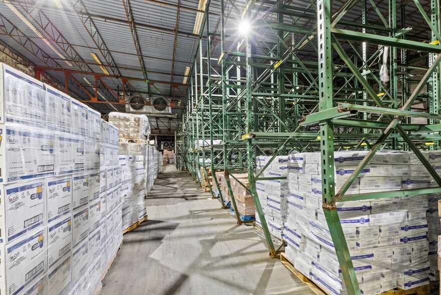 More Photos Of 1601 E 4th Ave, El Paso Industrial For Sale