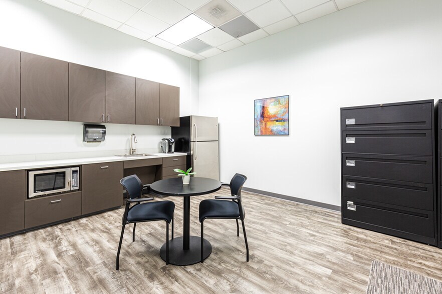 More Photos Of 3250 Briarpark Dr, Houston Office For Lease