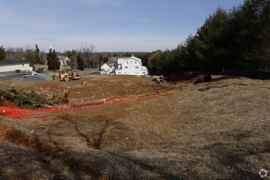 More Photos Of 115 The Plains Rd, Middleburg Office For Lease