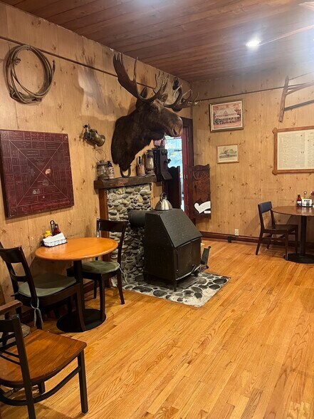 More Photos Of 125 Deadwood Rd, Lewiston Restaurant For Sale