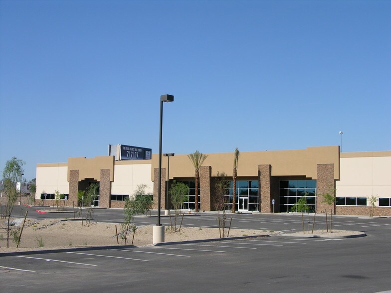 More Photos Of 3010 E Elwood St, Phoenix Manufacturing For Lease