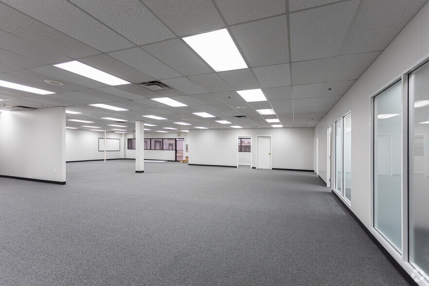 More Photos Of 225 E 900 S, Provo Manufacturing For Lease