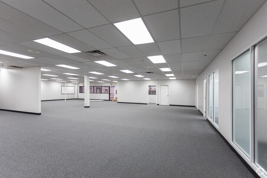 More Photos Of 225 E 900 S, Provo Manufacturing For Lease