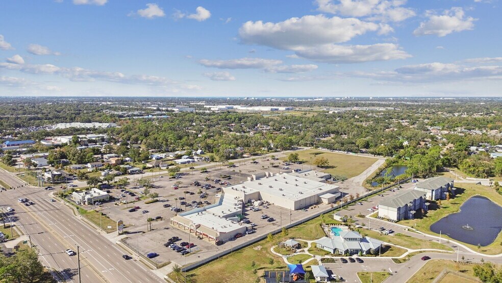 More Photos Of 5165-5261 33rd St E, Bradenton Storefront For Sale