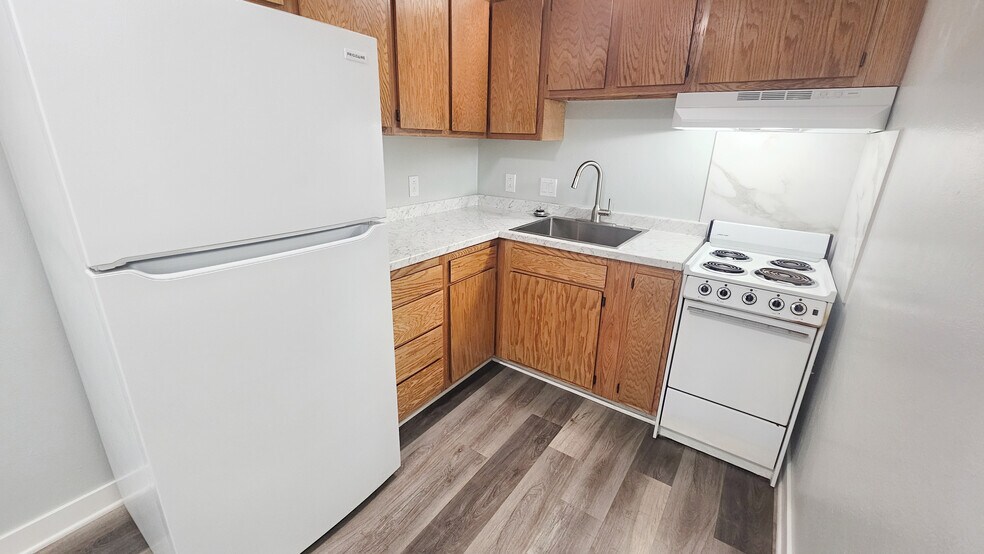 More Photos Of 3315 E 15th St, Des Moines Apartments For Sale