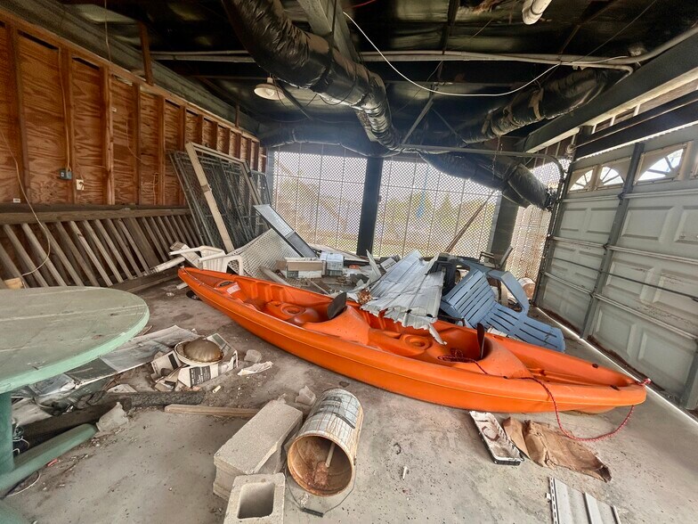 More Photos Of 6501 Boatyard Dr, Hudson Specialty For Sale