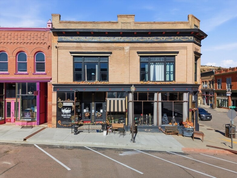 More Photos Of 301 Victor Ave, Victor Hotel For Sale