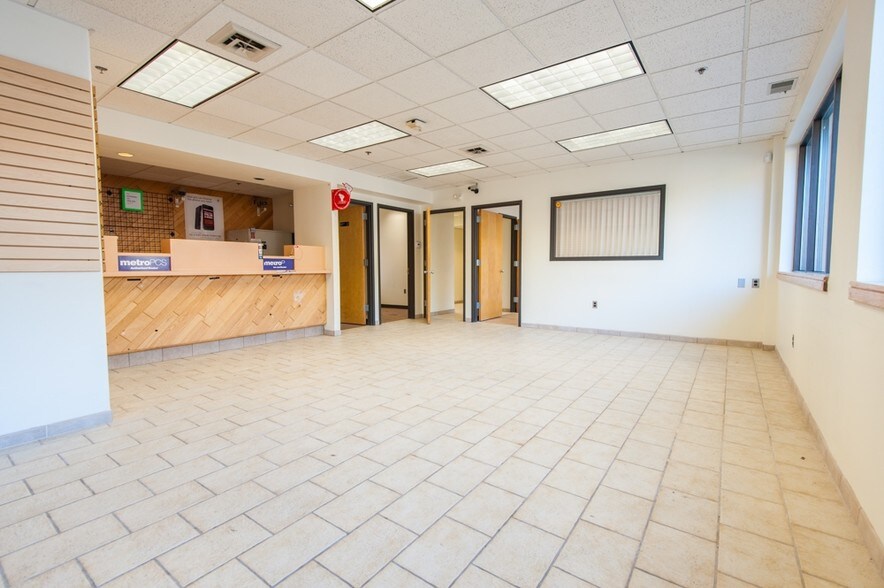More Photos Of 1000 Cambridge St, Cambridge Medical For Lease