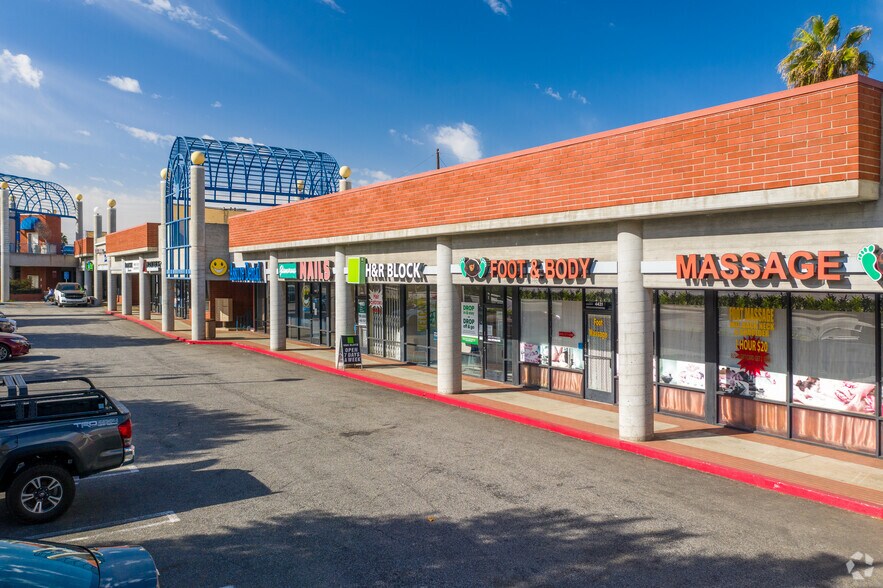More Photos Of 4401-4453 Redondo Beach Blvd, Lawndale Unknown For Lease