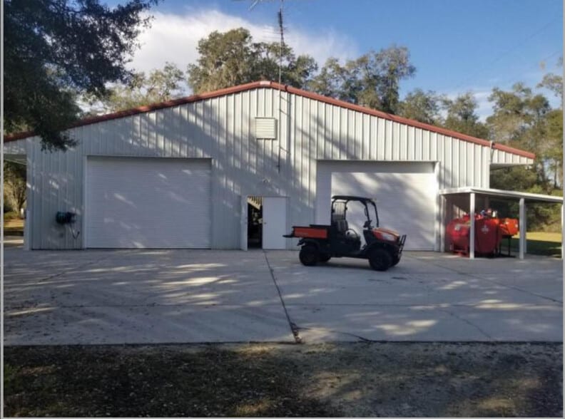 Primary Photo Of 11130 Croom Rital Rd, Brooksville Warehouse For Lease