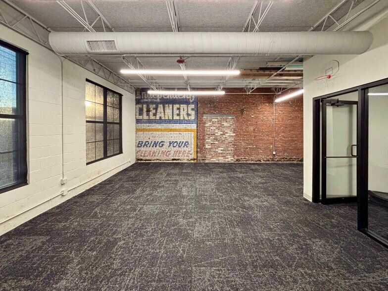 More Photos Of 825 E Market St, Louisville Office For Lease