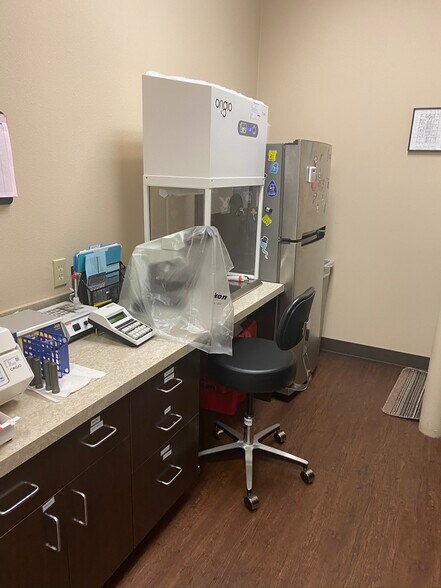 More Photos Of 3000 Communications Pky, Plano Office For Sale