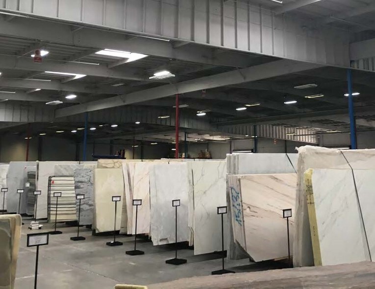 More Photos Of 2300 Polvorosa Ave, San Leandro Warehouse For Lease