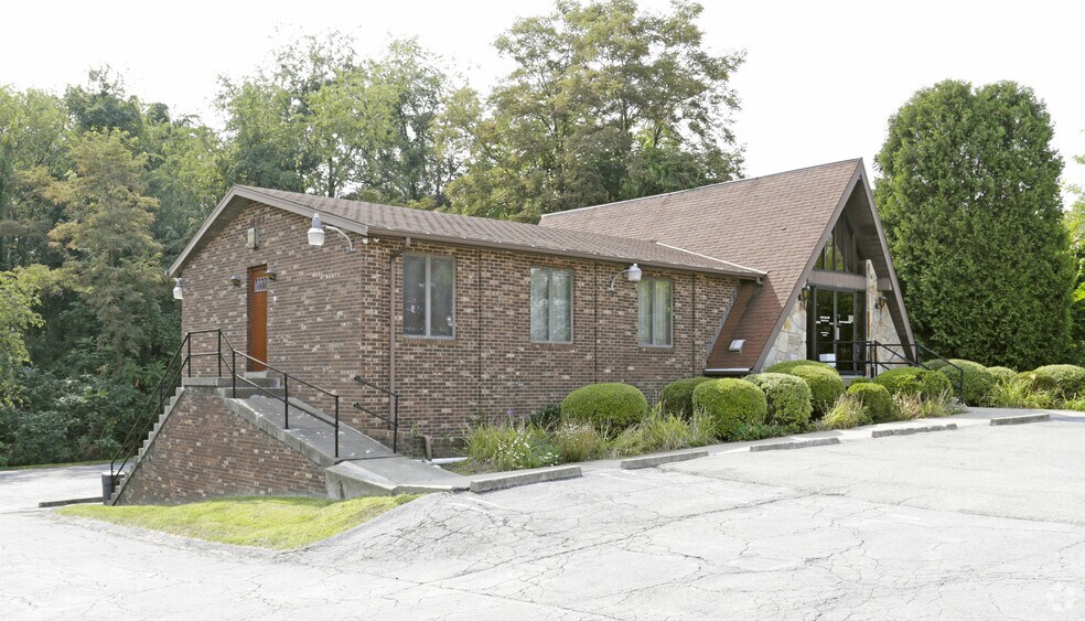 More Photos Of 2285 Brodhead Rd, Aliquippa Medical For Lease