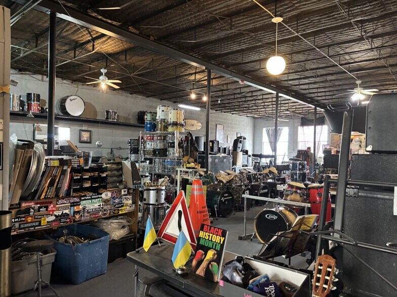 More Photos Of 3136 E Lancaster Ave, Fort Worth Storefront Retail Office For Sale