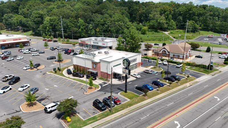 More Photos Of 1302 W Walnut Ave, Dalton Storefront For Sale