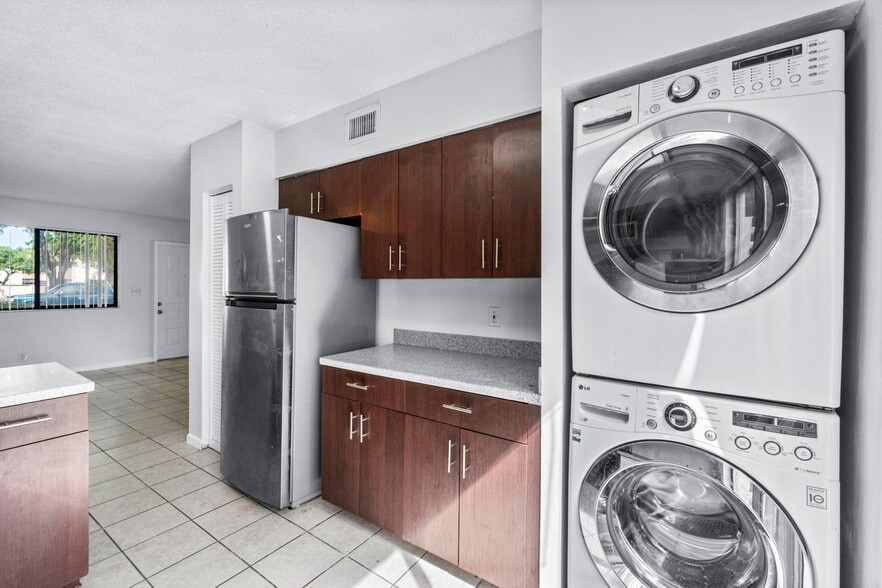 More Photos Of 1831-1837 NW 94th ave, Coral Springs Apartments For Sale