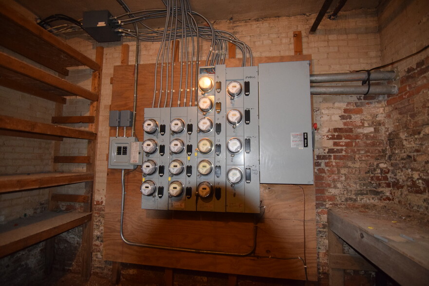 More Photos Of 11202 Buckeye Rd, Cleveland Apartments For Sale