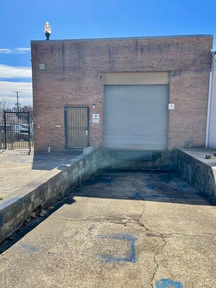 More Photos Of 2627 Evarts St NE, Washington Warehouse For Lease
