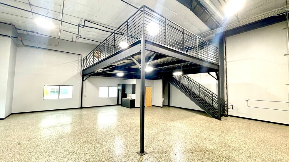 More Photos Of 7637 Fm 3009, Schertz Warehouse For Sale