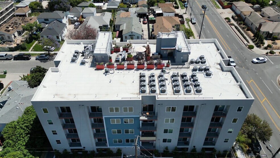 Primary Photo Of 3567 Chesapeake Ave, Los Angeles Apartments For Sale